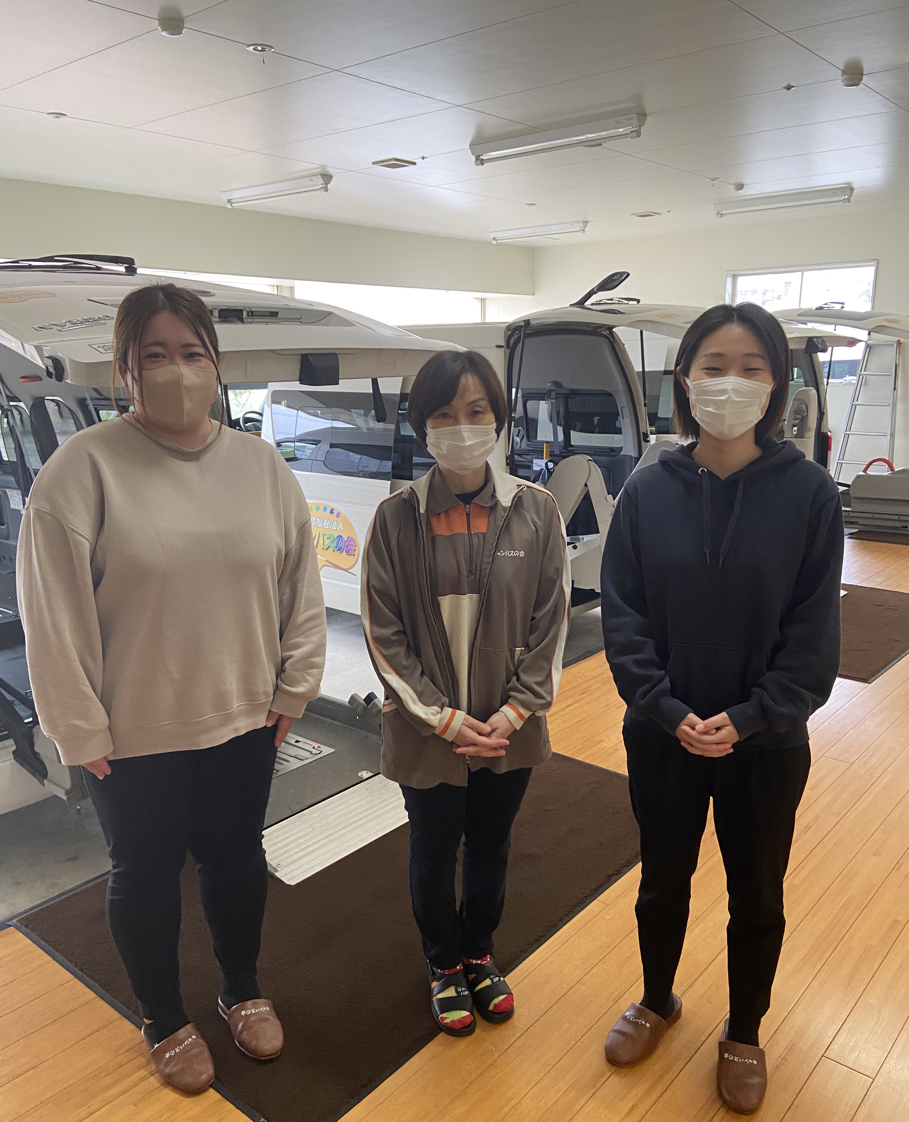 事業所開設にむけてもうひと踏ん張り！「はながしま事業所」において、スタッフの見学研修、看護師研修を行いました。